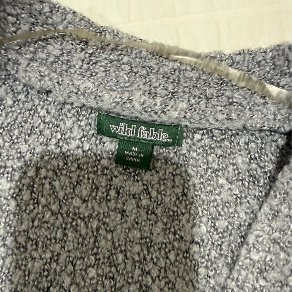 Wild Fable Cropped Grey Sweater Size M - Picture 3 of 4